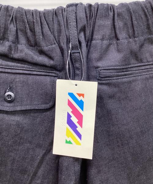 is-ness（イズネス）is-ness (イズネス) BALLOON EZ PANTS DENIM サイズ:Ｍ 未使用品の古着・服飾アイテム