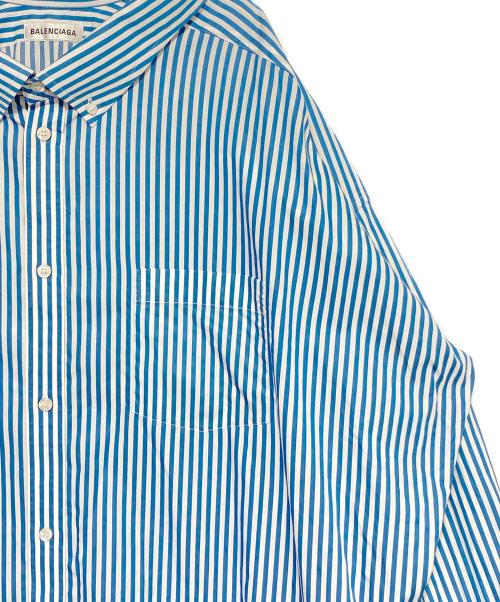 BALENCIAGA（バレンシアガ）BALENCIAGA (バレンシアガ) バックロゴオーバーシャツ ブルー×ホワイト サイズ:36の古着・服飾アイテム