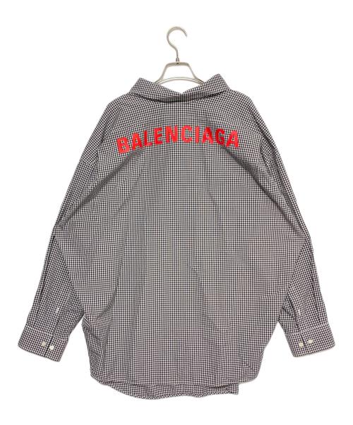 BALENCIAGA（バレンシアガ）BALENCIAGA (バレンシアガ) バックプリントオーバーシャツ ホワイト×ブラック サイズ:36の古着・服飾アイテム