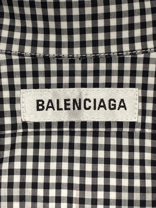 BALENCIAGA（バレンシアガ）BALENCIAGA (バレンシアガ) バックプリントオーバーシャツ ホワイト×ブラック サイズ:36の古着・服飾アイテム
