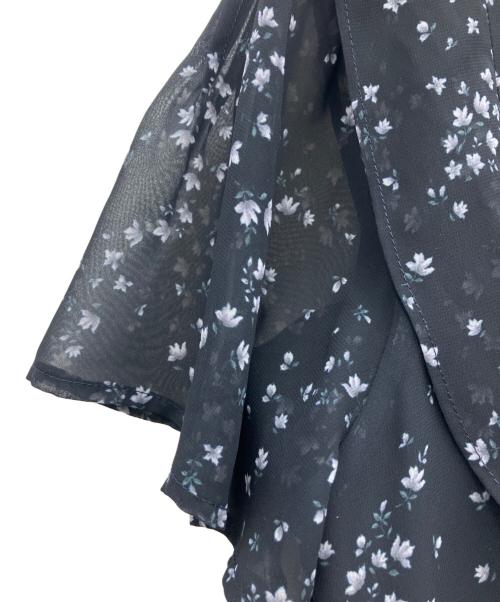 JUSGLITTY（ジャスグリッティー）JUSGLITTY (ジャスグリッティー) リトルフラワープリーツワンピース ネイビー サイズ:1の古着・服飾アイテム