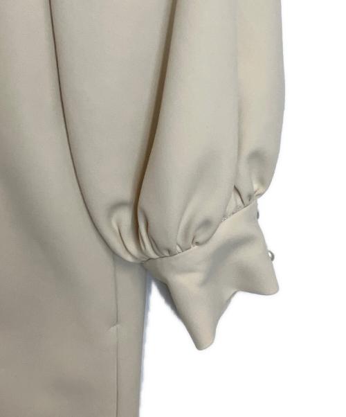 Sono（ソーノ）Sono (ソーノ) フリルフルワンピース アイボリー サイズ:Freeの古着・服飾アイテム