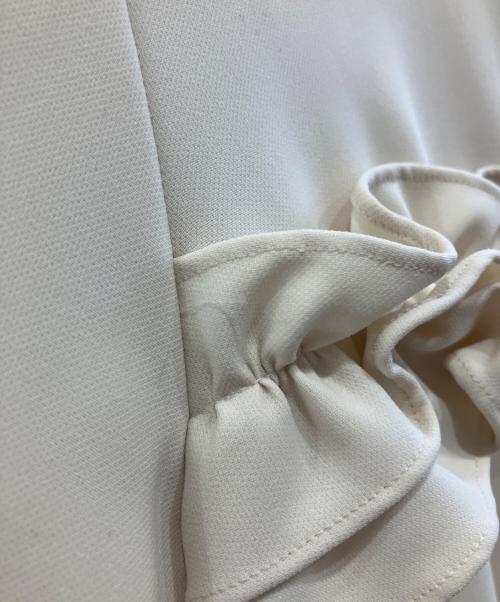 Sono（ソーノ）Sono (ソーノ) フリルフルワンピース アイボリー サイズ:Freeの古着・服飾アイテム