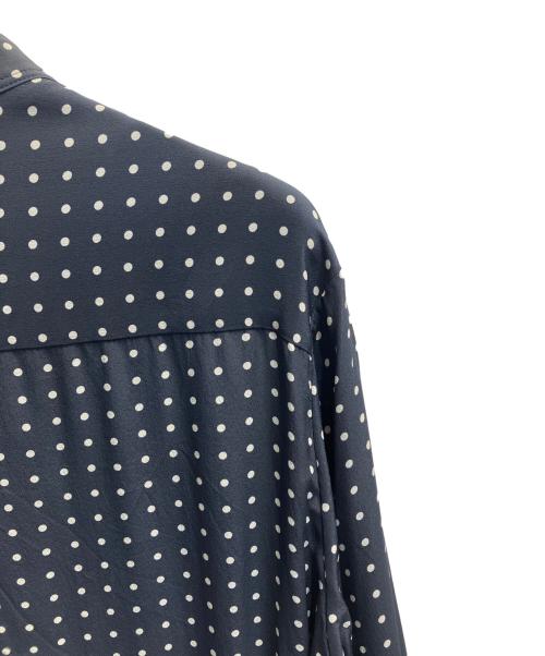MUSE de Deuxieme Classe（ミューズ ドゥーズィエム クラス）MUSE de Deuxieme Classe (ミューズ ドゥーズィエム クラス) BINDA Silk ドットプリントシャツ ネイビー サイズ:FREEの古着・服飾アイテム