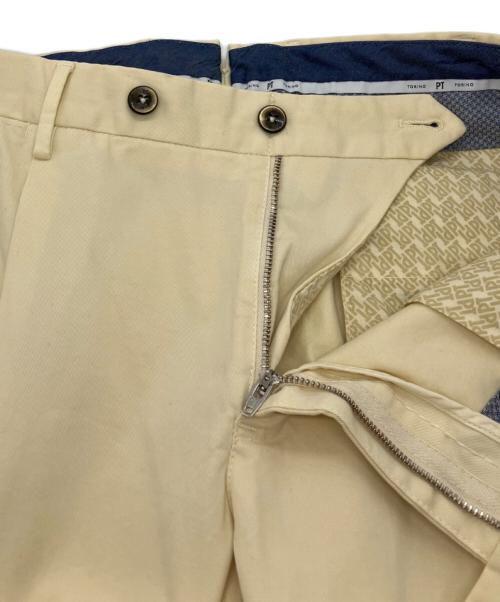 PT TORINO（ピーティートリノ）PT TORINO (ピーティートリノ) EVO FIT/エボ フィット ストレッチチノトラウザーズパンツ　スラックス アイボリー サイズ:48の古着・服飾アイテム