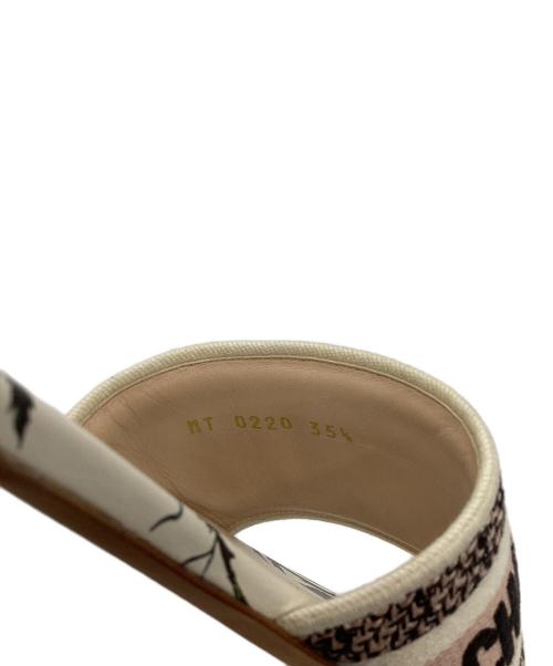 Christian Dior（クリスチャン ディオール）Christian Dior (クリスチャン ディオール) Dway スライドサンダル ホワイト サイズ:35 1/2の古着・服飾アイテム