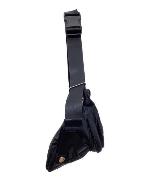 POTR（ピー・オー・ティー・アール）POTR (ピー・オー・ティー・アール) モノグラム ウエストバッグ　MONOGRAM WAIST BAG ブラックの古着・服飾アイテム