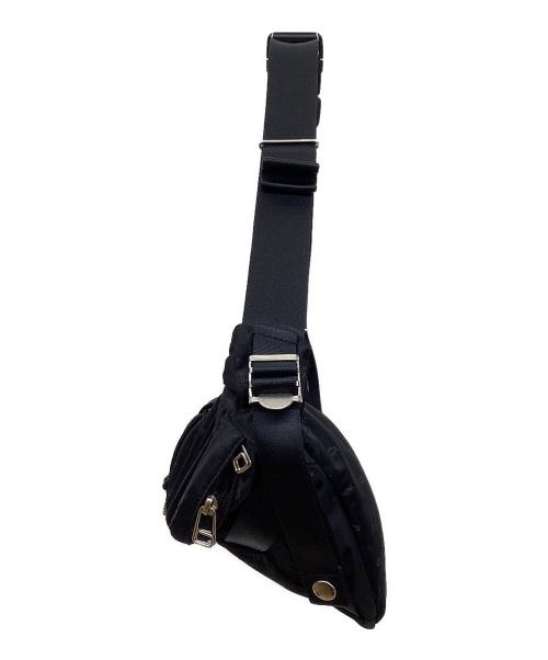 POTR（ピー・オー・ティー・アール）POTR (ピー・オー・ティー・アール) モノグラム ウエストバッグ　MONOGRAM WAIST BAG ブラックの古着・服飾アイテム