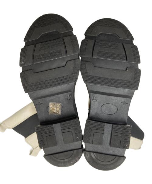 carmen salas（カルメンサラス）carmen salas (カルメンサラス) サイドゴアブーツ ホワイト サイズ:38の古着・服飾アイテム