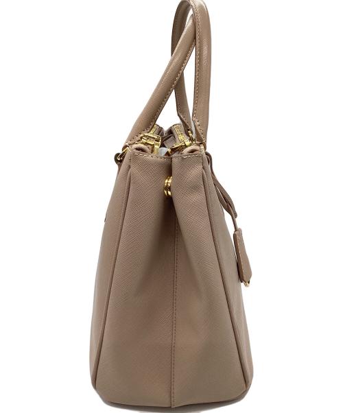 PRADA（プラダ）PRADA (プラダ) サフィアーノ ガレリア 2WAYレザーハンドバッグ ショルダーバッグ ベージュの古着・服飾アイテム