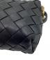中古・古着 BOTTEGA VENETA (ボッテガベネタ) イントレチャートショルダーバック ブラック サイズ:下記参照：78000円