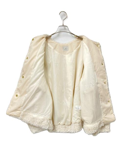 green label relaxing（グリーンレーベルリラクシング）green label relaxing (グリーンレーベルリラクシング) ノーカラー ボア ブルゾン アイボリー サイズ:Fの古着・服飾アイテム