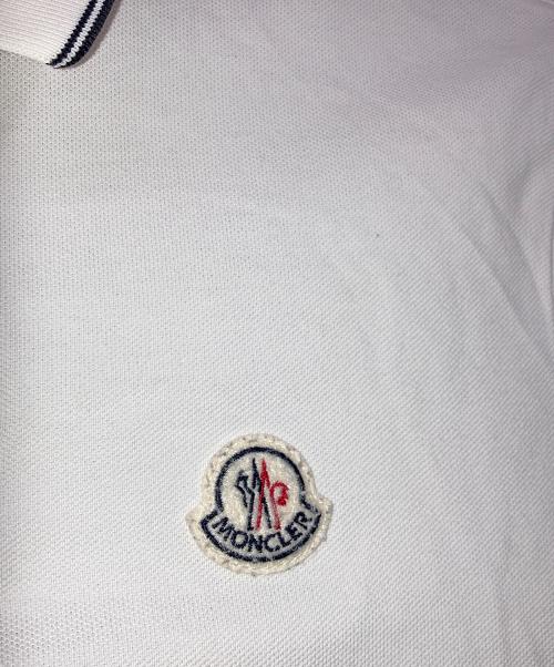 MONCLER（モンクレール）MONCLER (モンクレール) ポロシャツ ホワイト サイズ:Mの古着・服飾アイテム