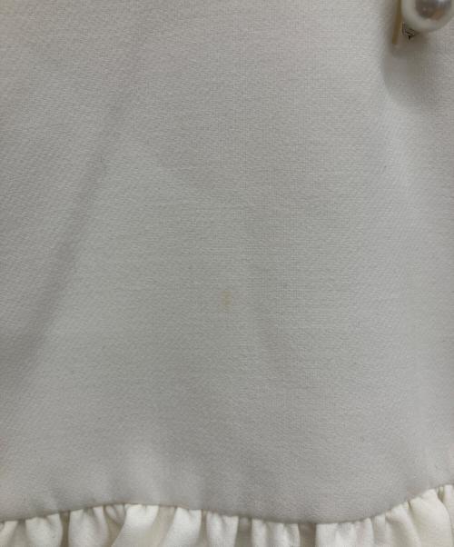 YOKO CHAN（ヨーコチャン）YOKO CHAN (ヨーコチャン) ロングスリーブフリルトリムパールブラウス ホワイト サイズ:40の古着・服飾アイテム