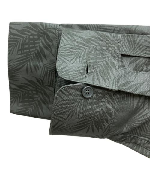 ARMANI EXCHANGE（アルマーニ エクスチェンジ）ARMANI EXCHANGE (アルマーニ エクスチェンジ) ボタニカル柄シャツ グレー サイズ:L 未使用品の古着・服飾アイテム