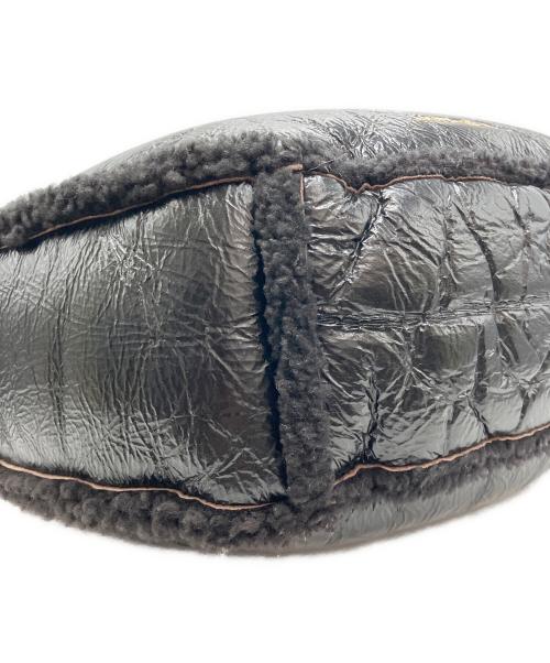 JIMMY CHOO（ジミーチュウ）JIMMY CHOO (ジミーチュウ) ムートンバッグ ブラックの古着・服飾アイテム