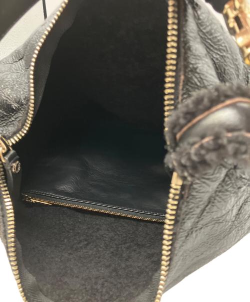 JIMMY CHOO（ジミーチュウ）JIMMY CHOO (ジミーチュウ) ムートンバッグ ブラックの古着・服飾アイテム