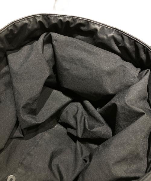 UNITED ARROWS TOKYO（ユナイテッドアローズトウキョウ）UNITED ARROWS TOKYO (ユナイテッドアローズトウキョウ) PE LESS フーデッドダウンジャケット ブラック サイズ:Sの古着・服飾アイテム