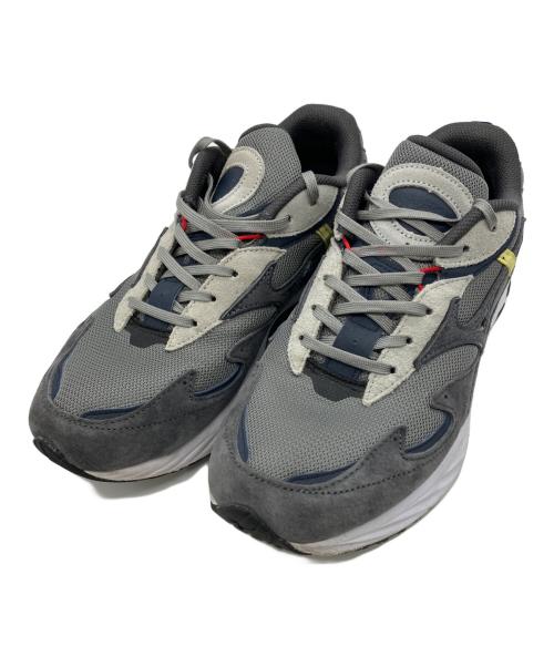 MIZUNO（ミズノ）MIZUNO (ミズノ) Graphpaper (グラフペーパー) WAVE RIDER β グレー サイズ:26cmの古着・服飾アイテム