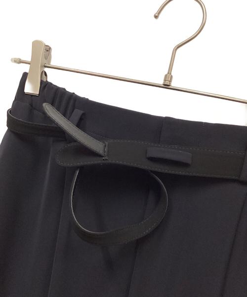 ENFOLD（エンフォルド）ENFOLD (エンフォルド) BELT WIDE-TROUSERS/ベルトワイドトラウザーズ ネイビー サイズ:38の古着・服飾アイテム