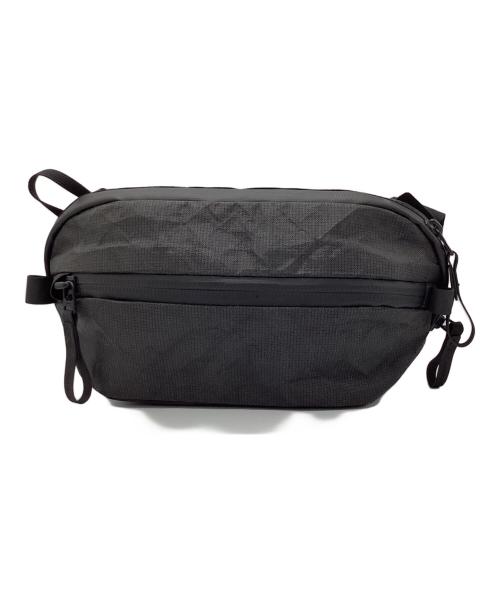 AER（エアー）AER (エアー) Day Sling 3 Ultra / デイスリング 3 ウルトラ チャコールグレーの古着・服飾アイテム
