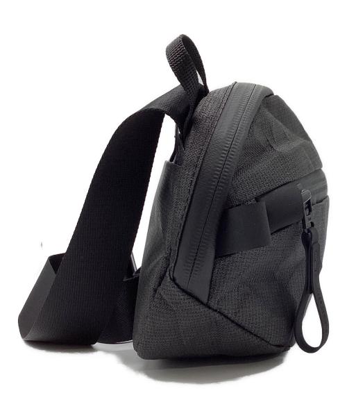 AER（エアー）AER (エアー) Day Sling 3 Ultra / デイスリング 3 ウルトラ チャコールグレーの古着・服飾アイテム