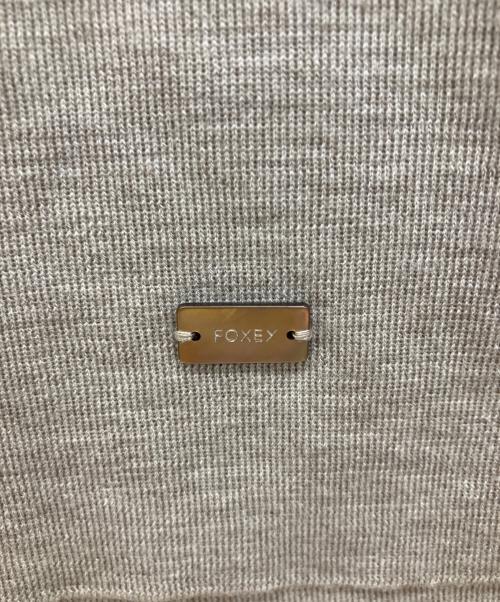 FOXEY（フォクシー）FOXEY (フォクシー) タートルネックノースリーブニット ベージュ サイズ:38の古着・服飾アイテム