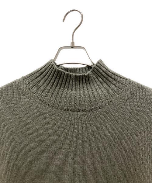 icB（アイシービー）icB (アイシービー) ソフトカシミヤミックス ハイネックワンピース カーキ サイズ:Sの古着・服飾アイテム