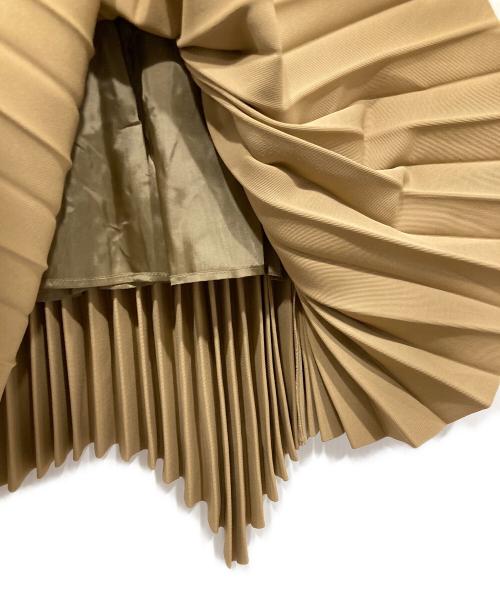 SACRA（サクラ）SACRA (サクラ) DRY CHINO ACCORDION SKIRT ベージュ サイズ:38 未使用品の古着・服飾アイテム