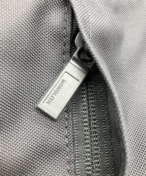 MONOLITH（モノリス）MONOLITH (モノリス) SHOULDER STANDARD HEXA M ブラックの古着・服飾アイテム