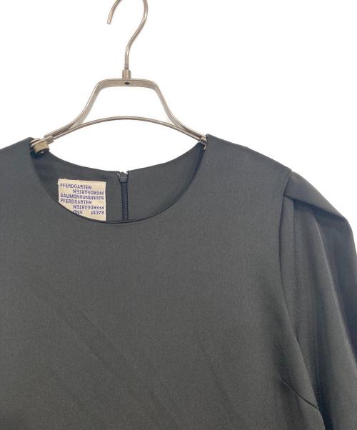 BAUM UND PFERDGARTEN（バウムウンドヘルガーデン）BAUM UND PFERDGARTEN (バウムウンドヘルガーデン) サテンロングワンピース ブラック サイズ:SIZE 36の古着・服飾アイテム