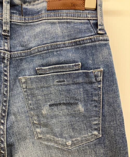 YANUK（ヤヌーク）YANUK (ヤヌーク) ワイドフレアデニムパンツ カットオフヴィンテージライトブルー サイズ:24の古着・服飾アイテム