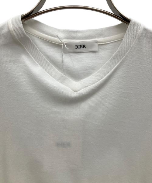 RIER（リア）RIER (リア) T-shirt V-neck short sleeves ホワイト サイズ:S 未使用品の古着・服飾アイテム