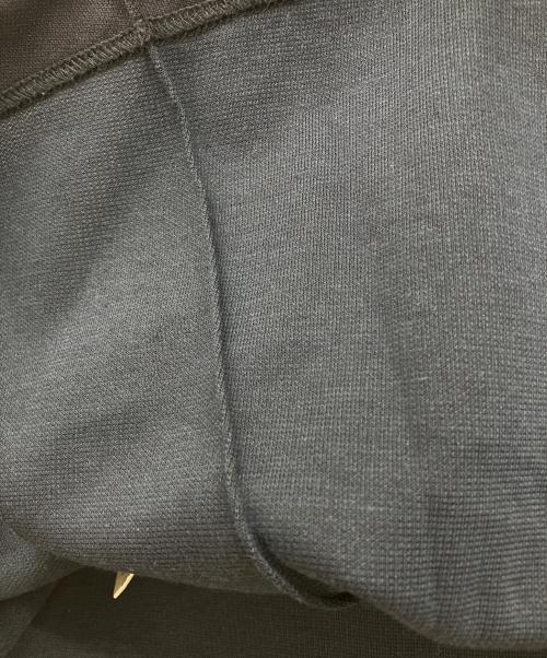 FRED PERRY（フレッドペリー）FRED PERRY (フレッドペリー) FRED PERRY/トラックスカート ネイビー サイズ:58-64の古着・服飾アイテム