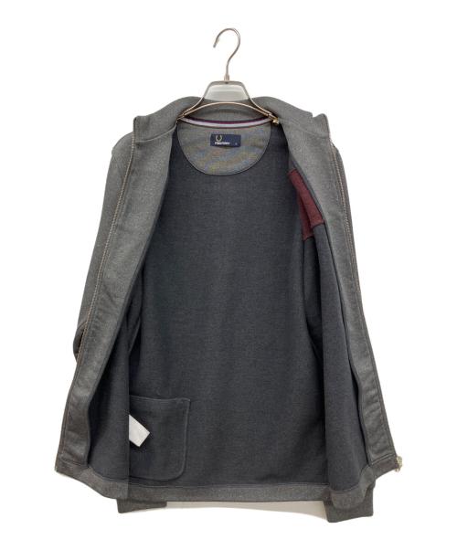 FRED PERRY（フレッドペリー）FRED PERRY (フレッドペリー) トラックジャケット グレー サイズ:Ｓの古着・服飾アイテム