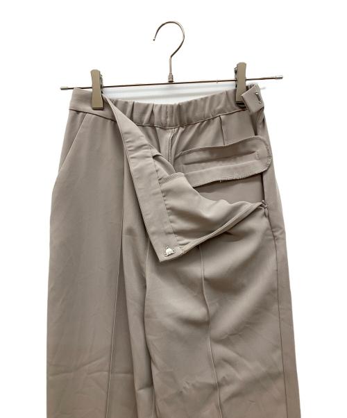 any FAM（エニィ ファム）any FAM (エニィ ファム) 福田麻琴さんコラボ フォーマルセットアップ ライトグレー サイズ:2の古着・服飾アイテム