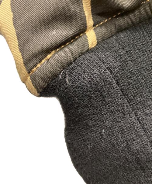 NUDE:MM（ヌード:マサヒコマルヤマ）NUDE:MM (ヌード:マサヒコマルヤマ) LOGO COLLAGE PRINT BOMBER JACKET ベージュ×ブラック サイズ:Mの古着・服飾アイテム