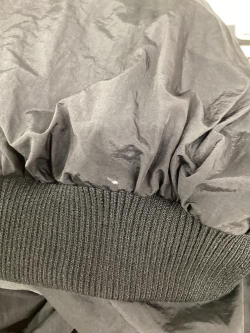 yuw（ユウ）yuw (ユウ) ペプラムロングブルゾン ブラック サイズ:ｆの古着・服飾アイテム