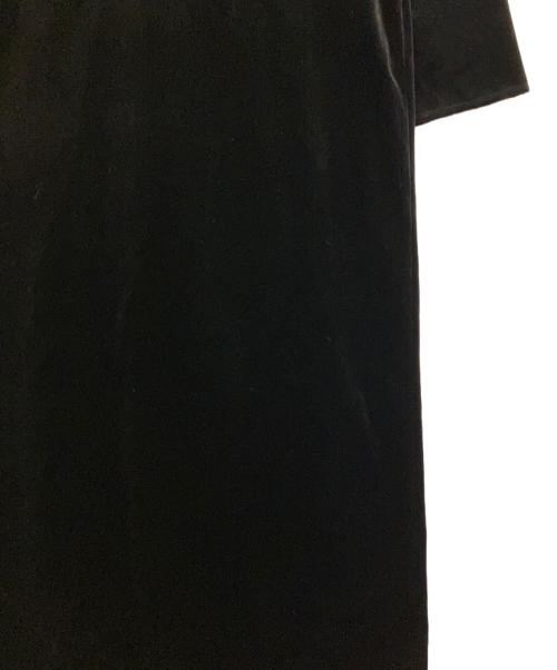 la peau de gem（ラポドゥジェム）la peau de gem (ラポドゥジェム) velor v neck onepiece ブラック サイズ:FREEの古着・服飾アイテム