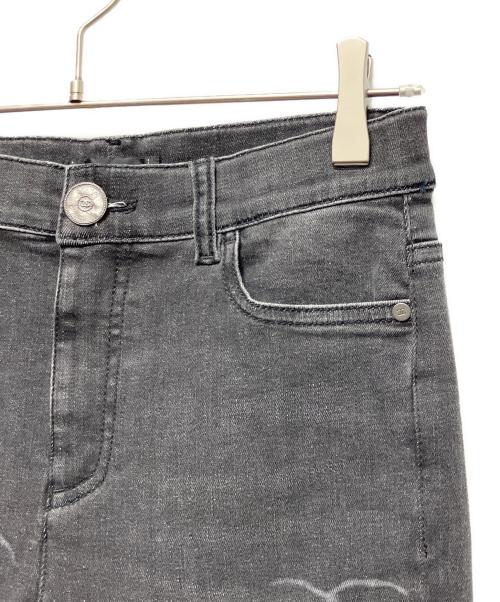 CHANEL（シャネル）CHANEL (シャネル) P64 ココマーク スキニー デニムパンツ ブラック サイズ:38 未使用品の古着・服飾アイテム