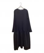 YOKO CHANヨーコチャン）の古着「ロングスリーブヘムフレアドレス」｜ブラック