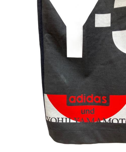 Y-3（ワイスリー）Y-3 (ワイスリー) GFX SS TEE ブラック サイズ:Ｓの古着・服飾アイテム