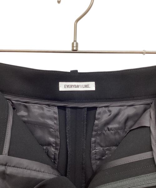 EVERYDAY I LIKE.（エヴリデイ アイ ライク）EVERYDAY I LIKE. (エヴリデイ アイ ライク) Cropped パンツ　クロップドパンツ ブラック サイズ:SIZE 36 未使用品の古着・服飾アイテム