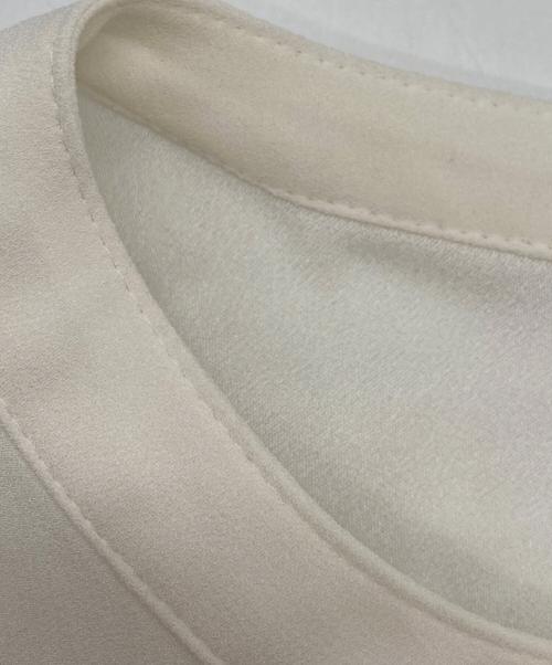 ANAYI（アナイ）ANAYI (アナイ) バックサテンリボンラッフル ブラウス ホワイト サイズ:38の古着・服飾アイテム