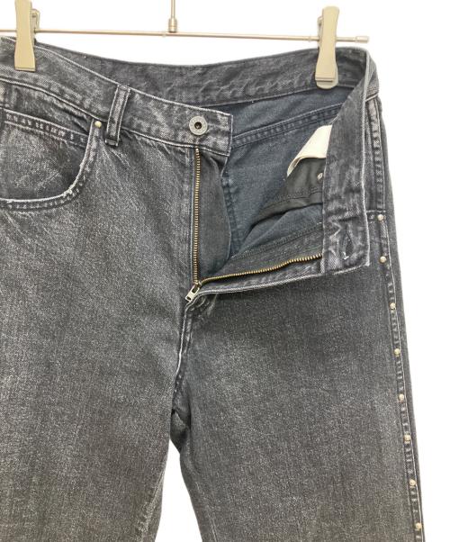 Spick and Span（スピック＆スパン）Spick and Span (スピック＆スパン) 5 1/2 FLARE-LINE STUDS DENIM　フレアラインスタッズデニムパンツ　 ブラック サイズ:W27の古着・服飾アイテム