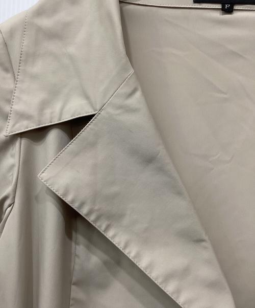 FOXEY NEWYORK（フォクシーニューヨーク）FOXEY NEWYORK (フォクシーニューヨーク) トレンチコート ベージュ サイズ:freeの古着・服飾アイテム