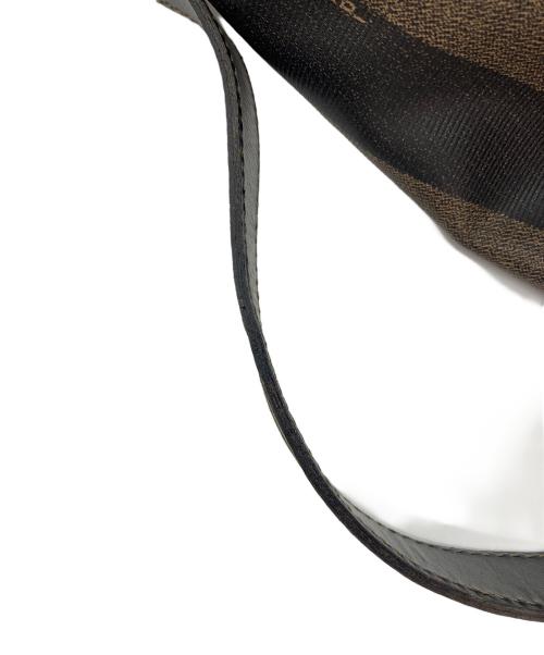 FENDI（フェンディ）FENDI (フェンディ) ワンショルダーバッグ ブラウンの古着・服飾アイテム