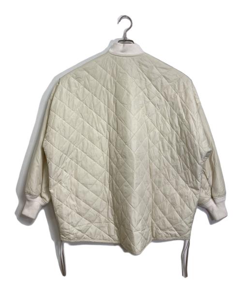 Adam et Rope（アダム エ ロペ）Adam et Rope (アダム エ ロペ) サステナブルキルティングジャケット　中綿ジャケット　アウター ホワイト サイズ:FREEの古着・服飾アイテム
