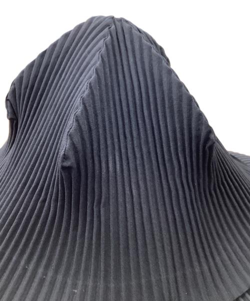 HOMME PLISSE ISSEY MIYAKE（オム プリッセ イッセイ ミヤケ）HOMME PLISSE ISSEY MIYAKE (オム プリッセ イッセイ ミヤケ) プリーツバケットハット ブラックの古着・服飾アイテム