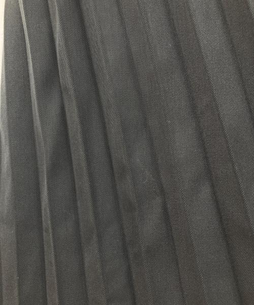 DES PRES（デ プレ）DES PRES (デ プレ) ハイツイストギャバジン イレギュラーヘムプリーツスカート ブラック サイズ:34の古着・服飾アイテム